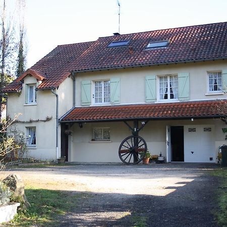 Chambre D'Hotes Les Chenes Chaptelat Eksteriør bilde